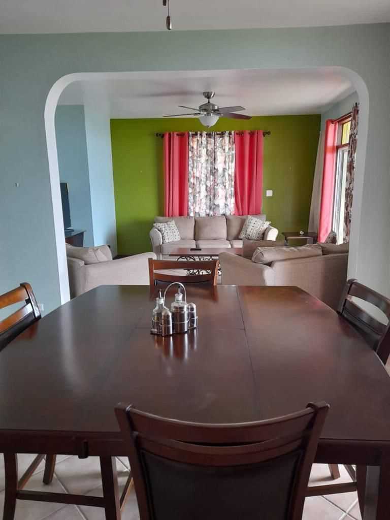 MLS#CH2 CHALWELL ESTATE 3BED, 2 bathrooms FULLY-FURNISHED STAND ALONE HOUSE - Cayman  Property