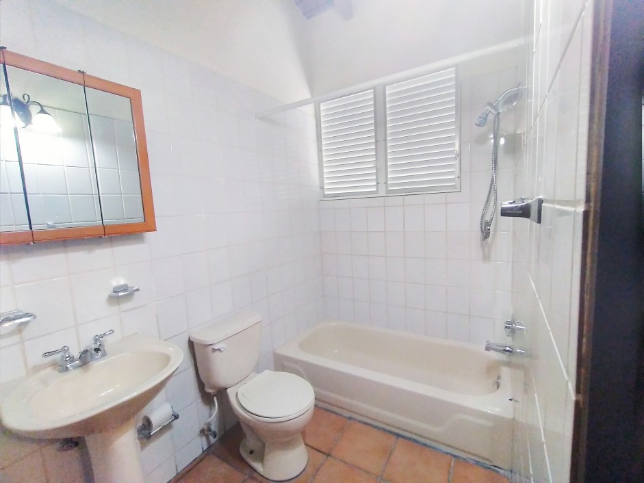 MLS# AE00 STAND ALONE HOUSE. 2 BEDROOM, 2 BATHROOM, SEMI-FURNISHED. -  Properties Listing