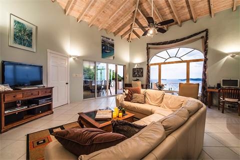 MLS#CF111 VILLA SUMMER HEIGHTS - Cayman  Property for For Sale